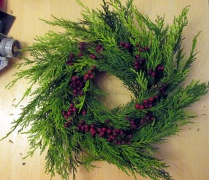 how to make a christmas wreath