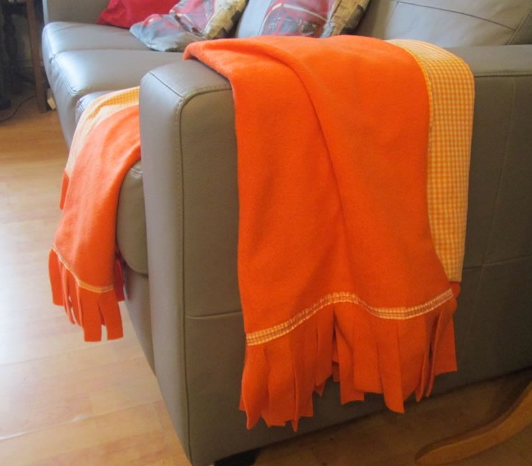 fleece blanket throw 12 things to sew in the autumn