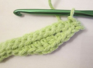 crocheted leaf tutorial