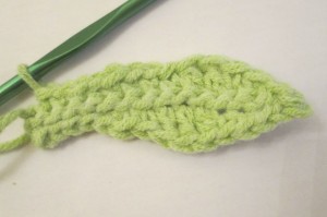 crocheted leaf tutorial