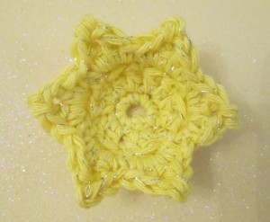 crocheted daffodil