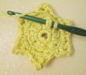 crocheted daffodil