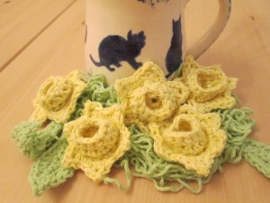 crocheted daffodil