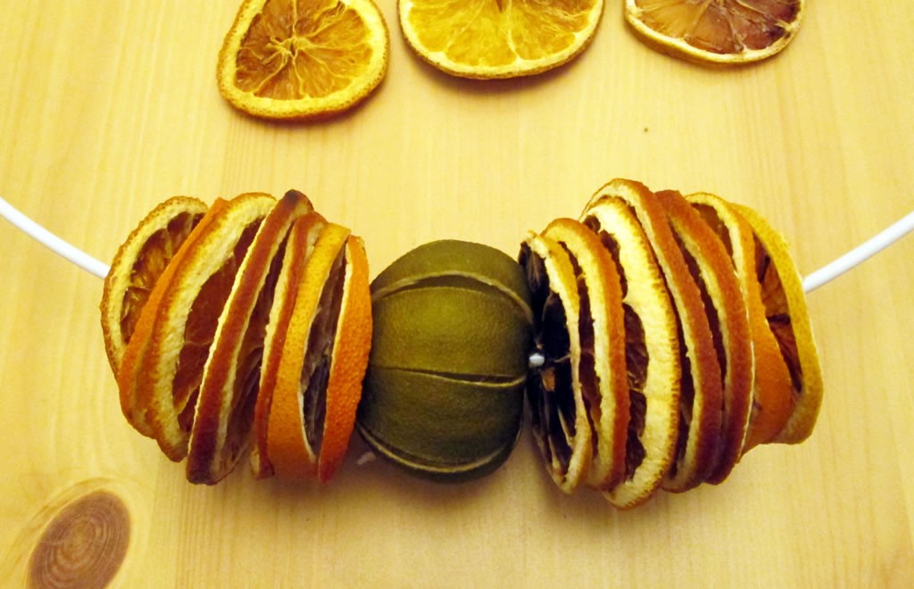 dried fruit wreath, citrus wreath, natural christmas