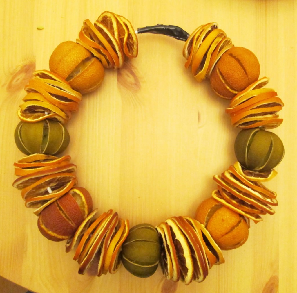 dried fruit wreath, citrus wreath, natural christmas