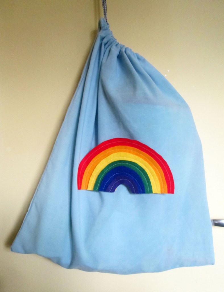 how to make a drawstring bag from a pillowcase