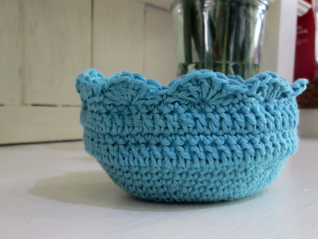 crocheted bowl pattern