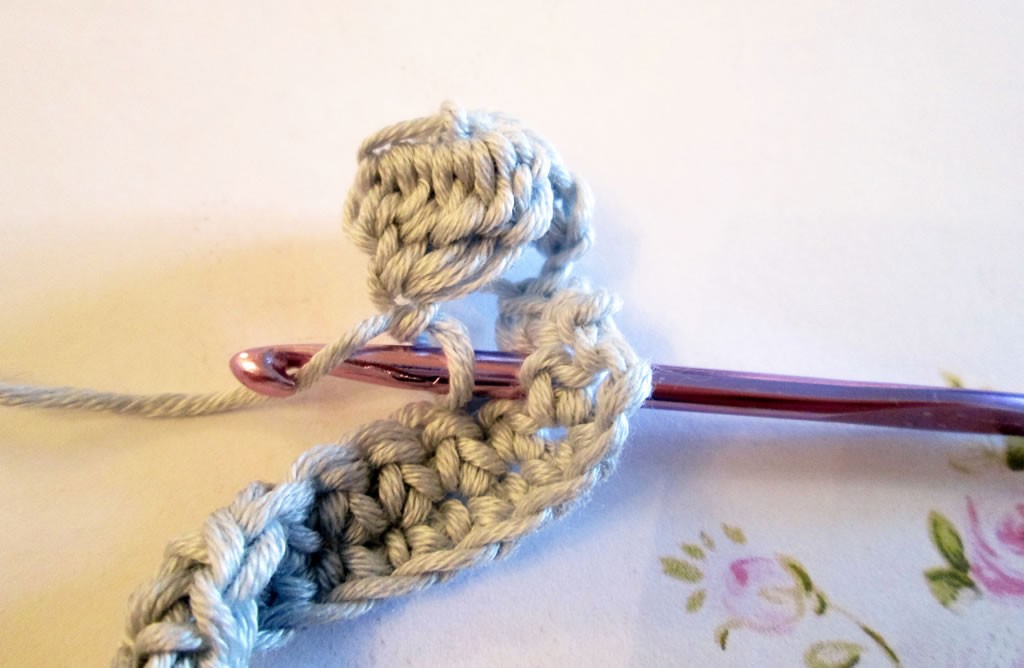 how to crochet bobble edging