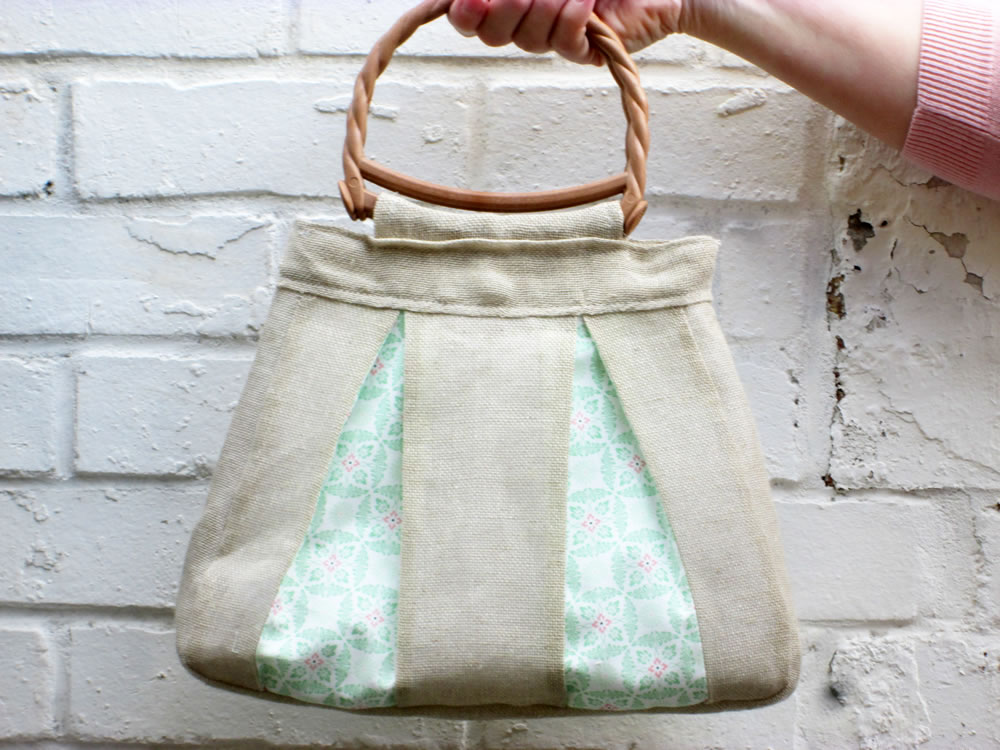 how to make a burlap bag tutorial