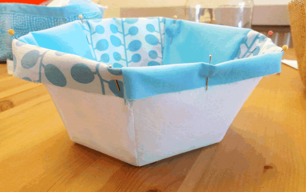 how to make a burlap fabric bowl