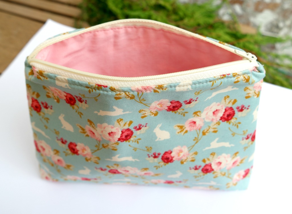 lined zippered pouch flat bottom tutorial how to