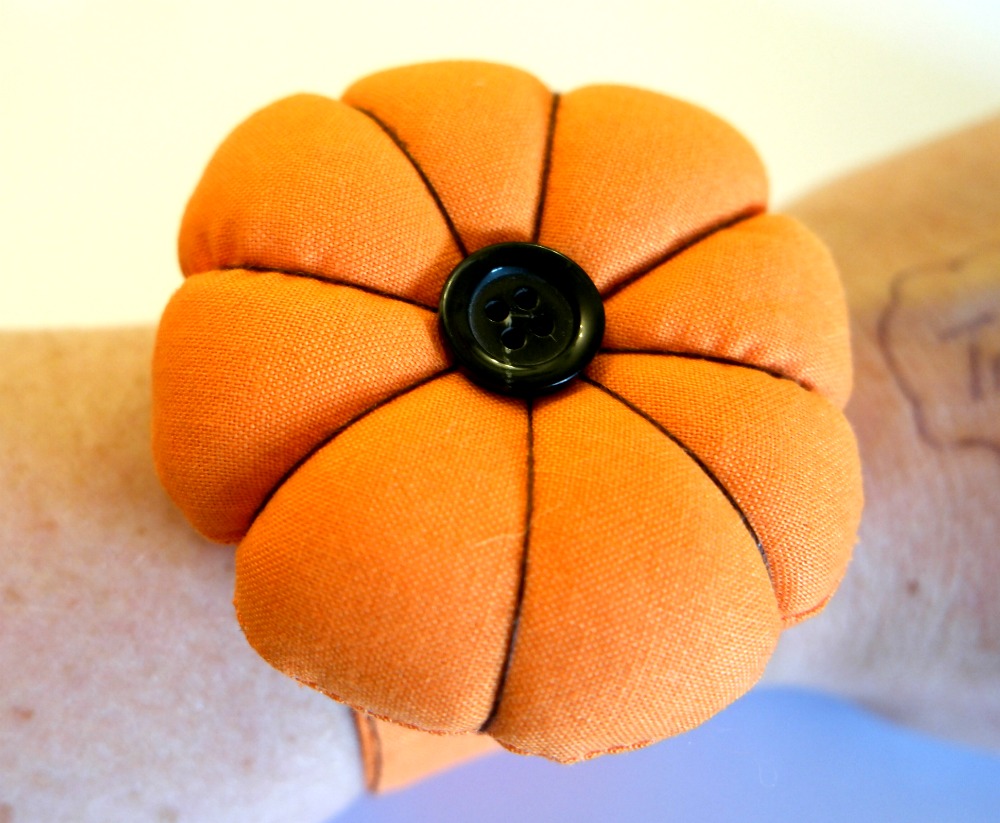 pumpkin pincushion tutorial