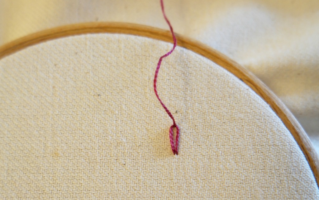 how to sew lazy daisy stitch