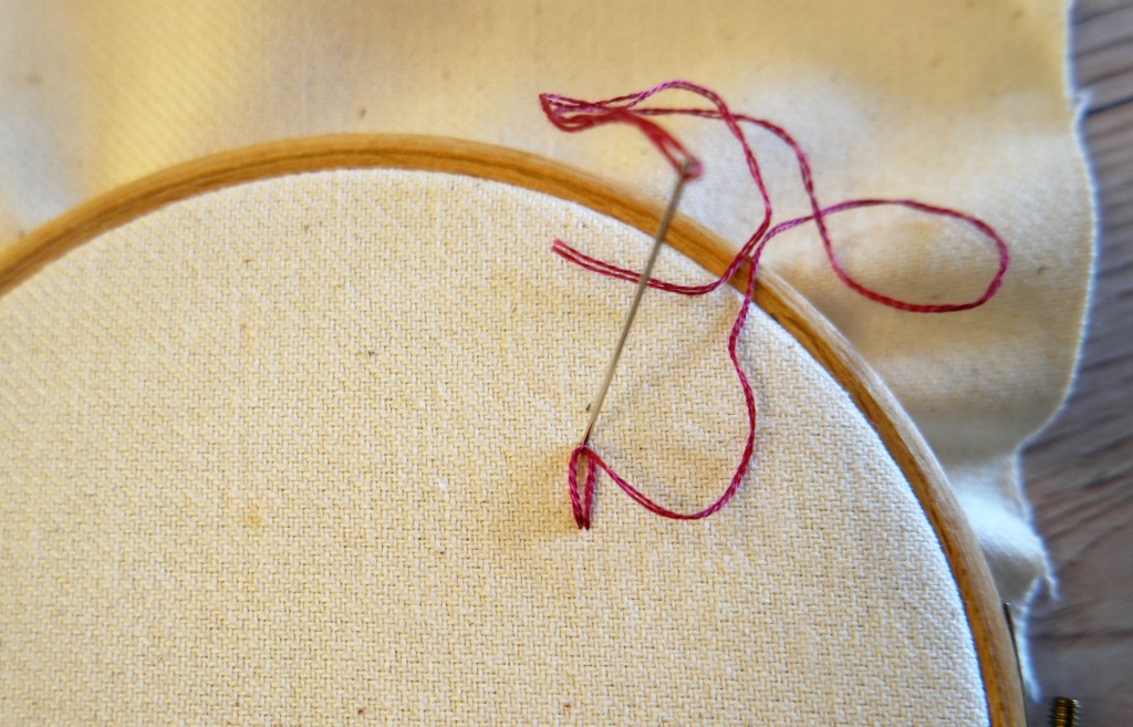 how to sew lazy daisy stitch