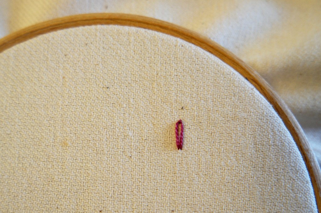 how to sew lazy daisy stitch