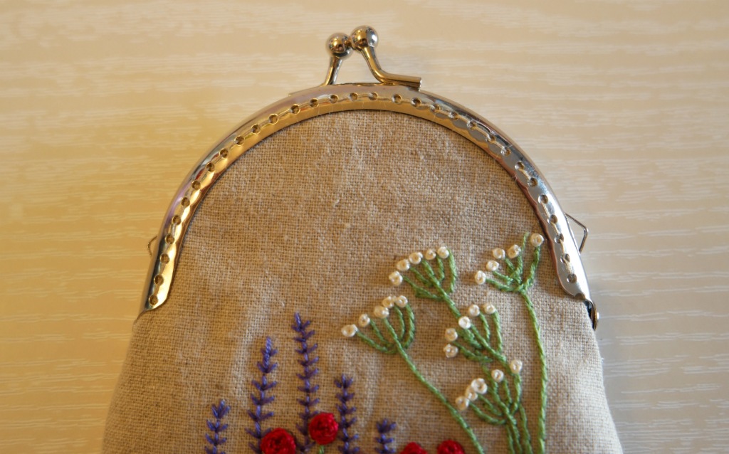 how to sew in a purse frame