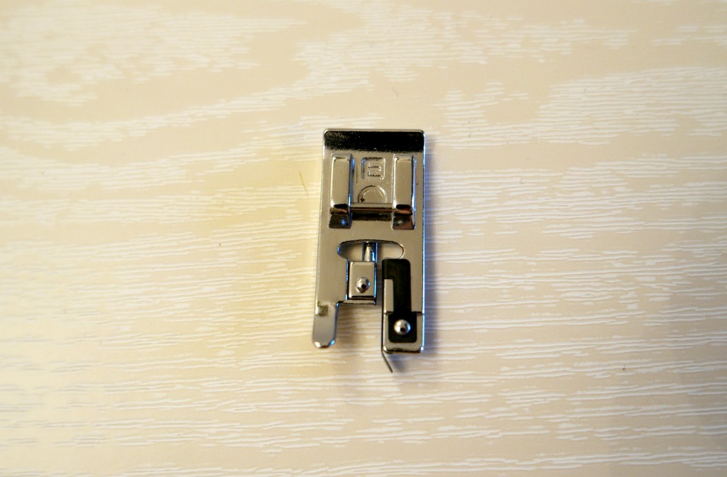 an easy guide to sewing machine feet presser feet