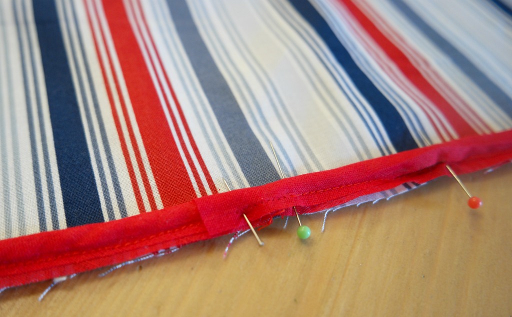 how to sew a cushion with a pocket 
