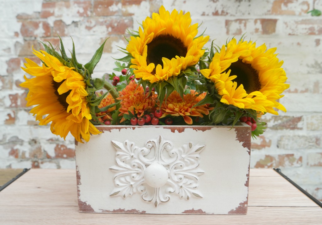 easy diy autumn flower arrangement