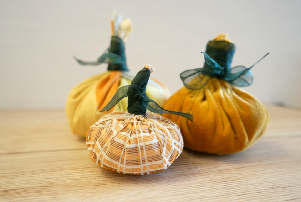 easy to sew fabric pumpkins