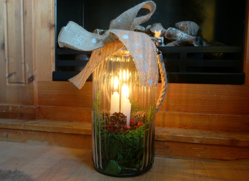 christmas lantern arrangement