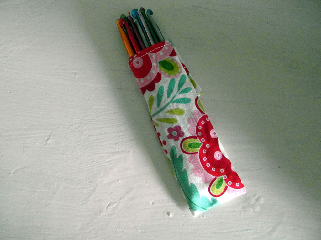 crochet hook holder