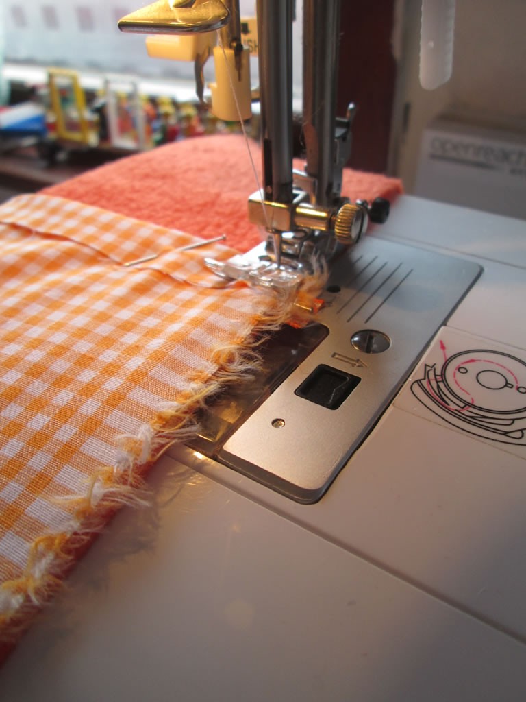 An Easy Fleece Throw Tutorial Tea and a Sewing Machine