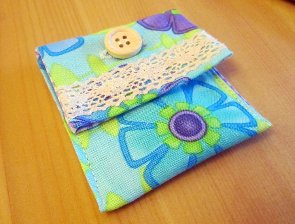 Easy Button Purse - Tea and a Sewing Machine