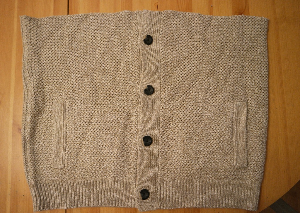 how to turn a jumper into a cushion cover