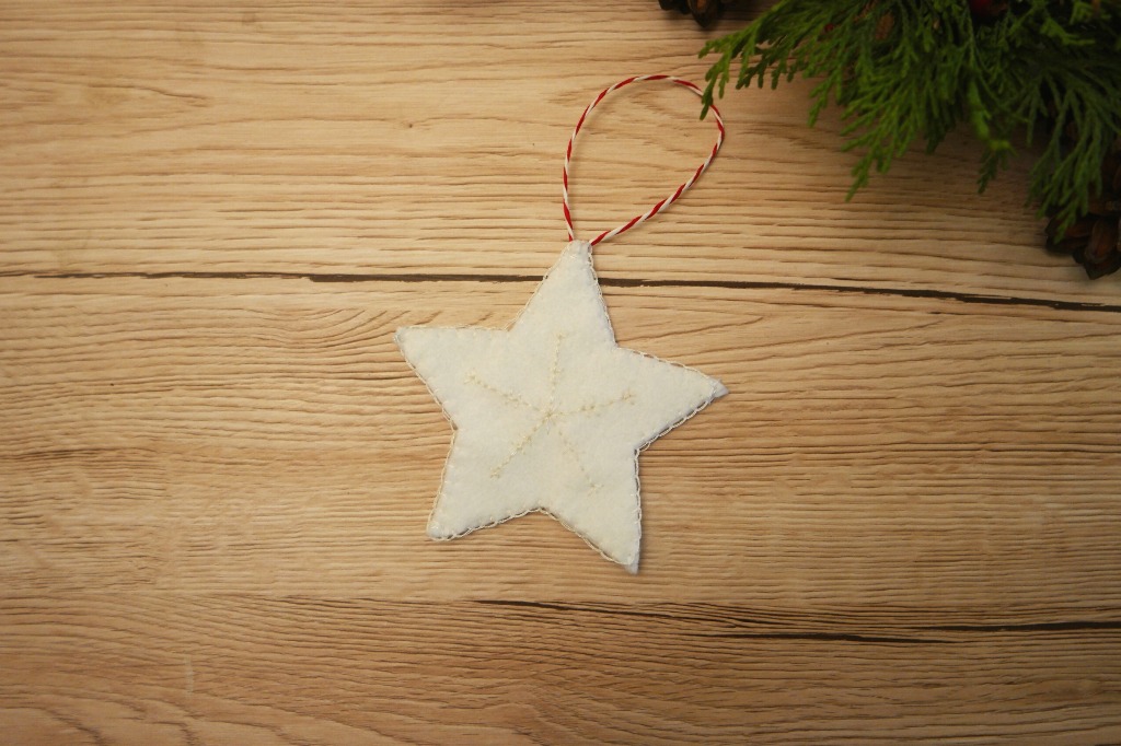 diy embroidered christmas star