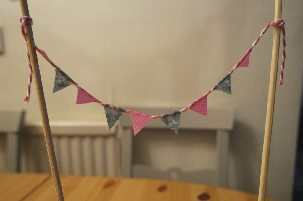 how to make washi tape bunting