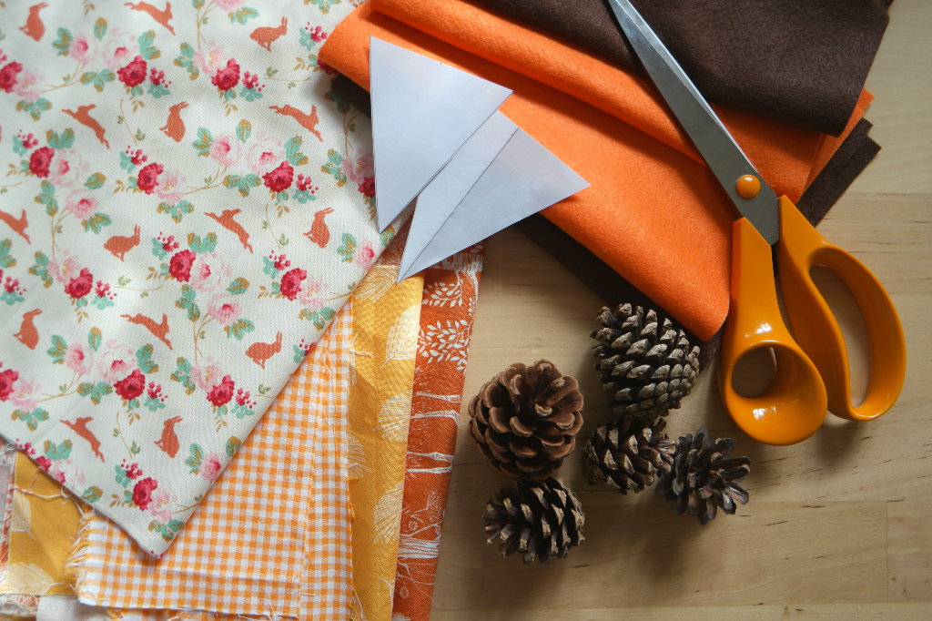 october nature themed bunting