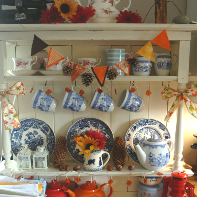 october nature themed bunting