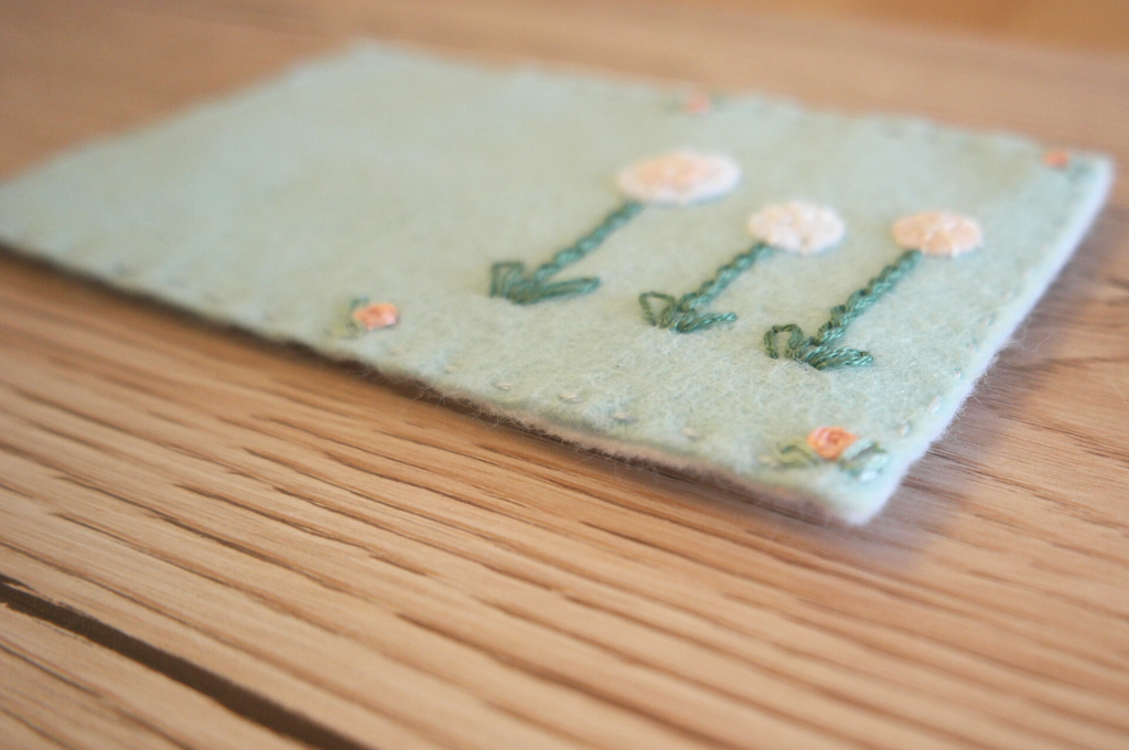 diy embroidered needle case