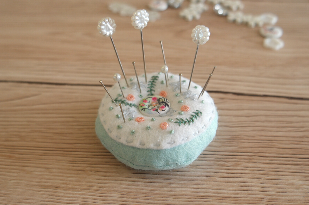 embroidered felt pincushion tutorial