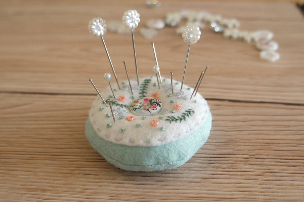 embroidered felt pincushion tutorial