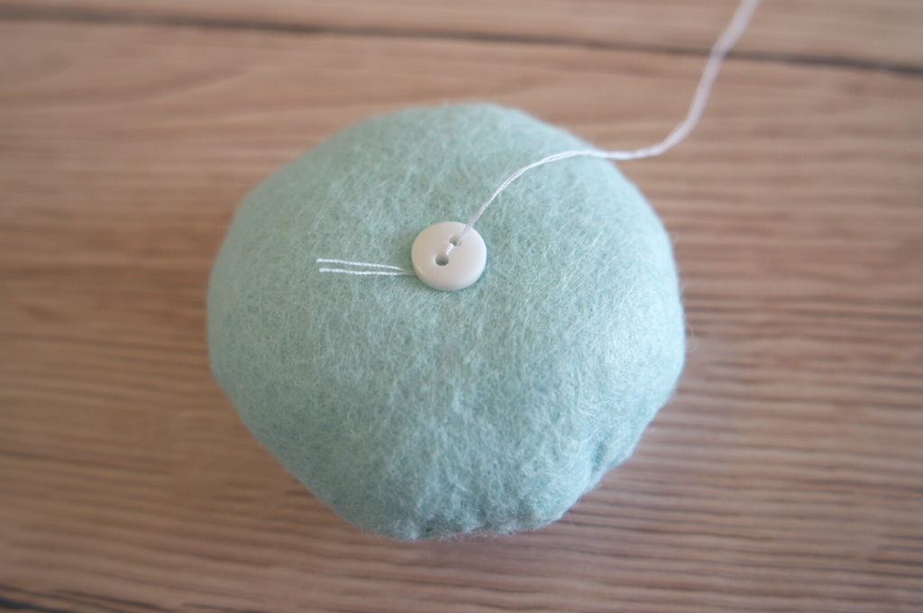 embroidered felt pincushion tutorial