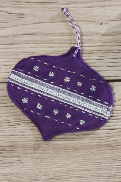 DIY Felt Bauble Decorations
